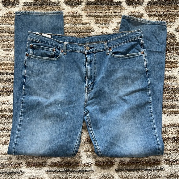 Signature by Levi Strauss Other - Levi’s Regular Relaxed Fit Mens Distressed Denim